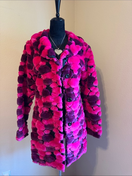 Hourglass Jackets & Blazers - VINTAGE 90’s!!! Women’s Pink & Purple Faux Fur Coat